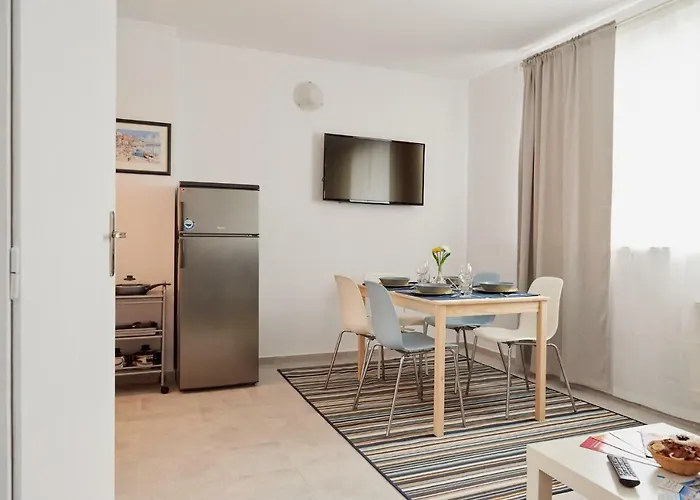 アパート Brand New Lozenets ソフィア